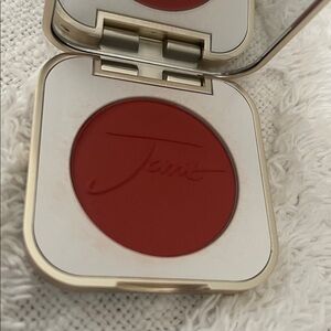 Jane Iredale blush in SUNSET